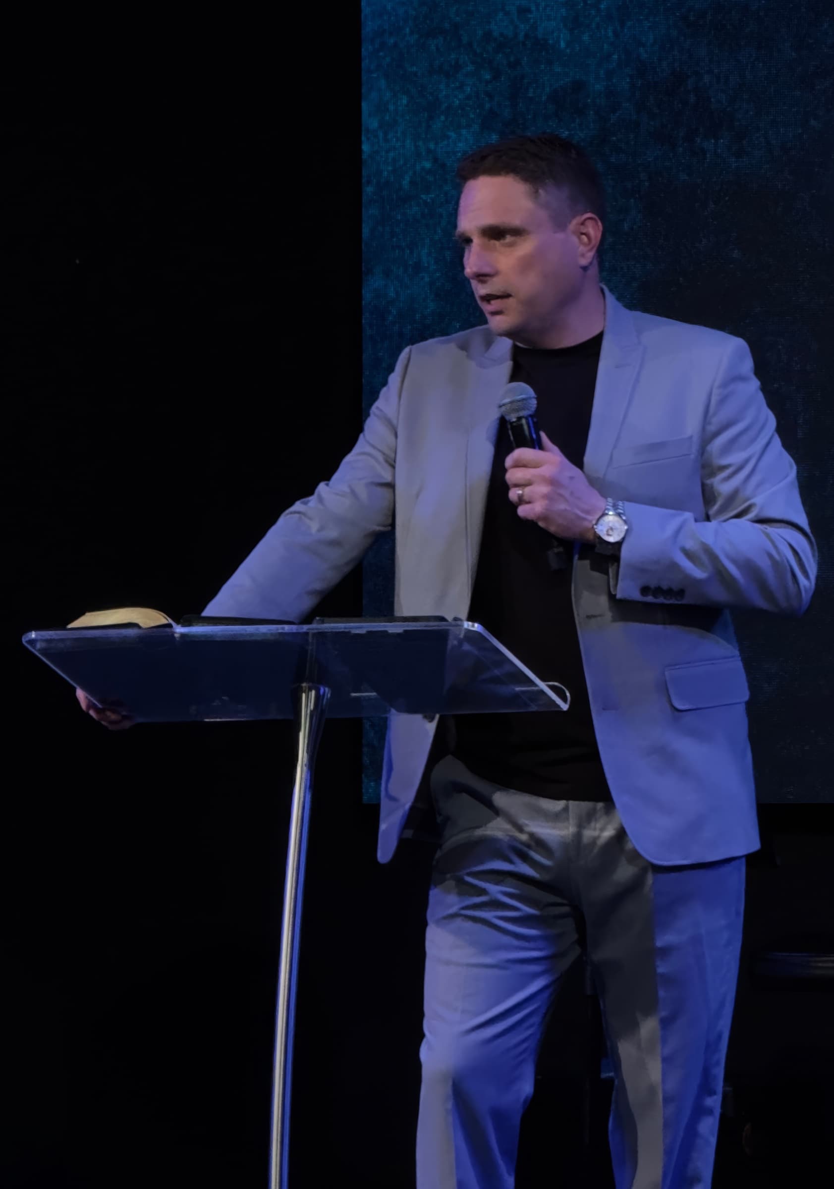 Pastor Roman Mitin